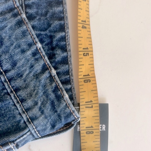 Hollister Women’s Low Rise Baggy Jeans Medium Rinse Plus Size 14 NWT - Picture 9 of 12